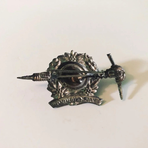 Vintage Valkenburg Lapel Pin Souvenir Badge  Netherlands - Picture 8 of 11